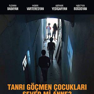 Fotoğraf Tanrı Göçmen Çocukları Sever Mi Anne?