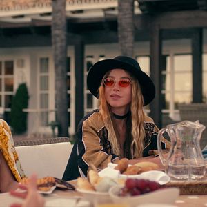 Fotoğraf Charlotte Vega