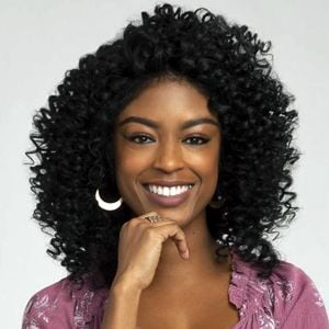 Fotoğraf Javicia Leslie