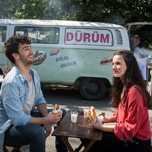 Fotoğraf İnsanlar İkiye Ayrılır