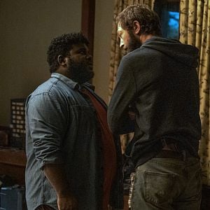 Fotoğraf Ebon Moss-Bachrach