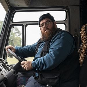 Fotoğraf Truth Seekers