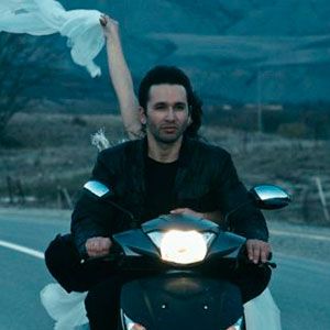 Fotoğraf In Between Dying