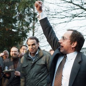 Fotoğraf Curveball - Wir machen die Wahrheit