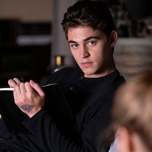 Fotoğraf Hero Fiennes Tiffin