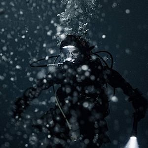 Fotoğraf Breaking Surface