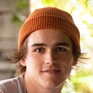 Fotoğraf Charlie Gillespie