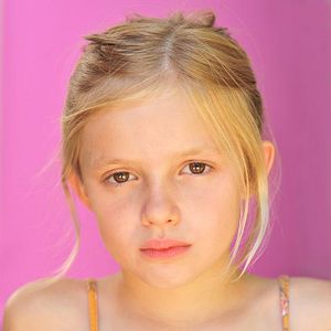 Fotoğraf Avery Tiiu Essex