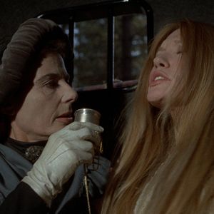 Fotoğraf Gillian Hills