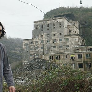 Fotoğraf Gölgeler İçinde