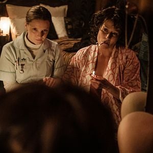 Fotoğraf Morfydd Clark