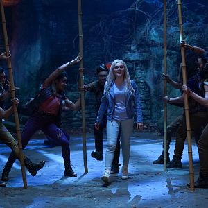 Fotoğraf Meg Donnelly