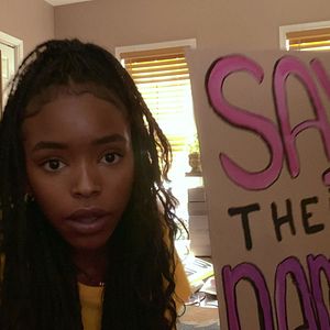 Fotoğraf Lovie Simone