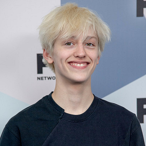 Fotoğraf Percy Hynes White