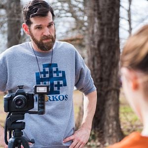 Fotoğraf Timothy Simons
