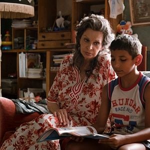 Fotoğraf Onca Yoksulluk Varken