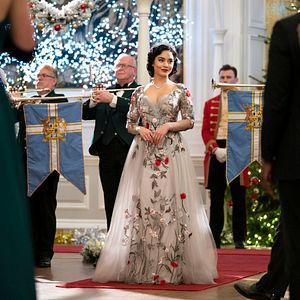 Fotoğraf The Princess Switch 2: Switched Again