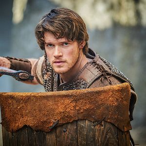 Fotoğraf The Rising Hawk