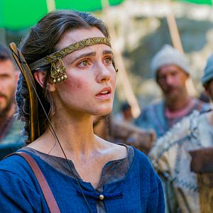 Fotoğraf The Rising Hawk