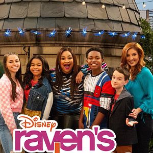 Fotoğraf Raven’s Home