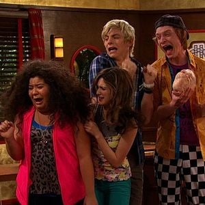 Fotoğraf Austin & Ally
