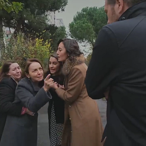 Fotoğraf Doğduğun Ev Kaderindir