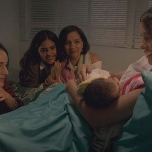 Fotoğraf Madre Solo hay Dos