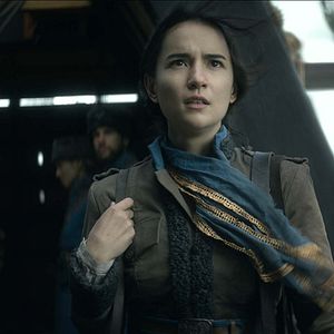 Fotoğraf Gölge ve Kemik