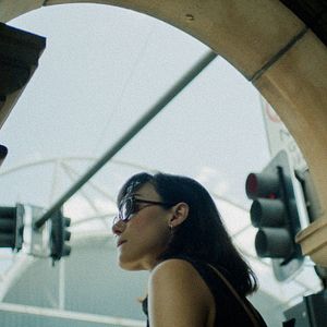 Fotoğraf Friends and Strangers