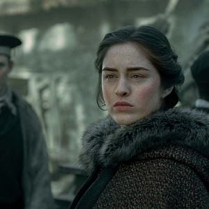 Fotoğraf Gölge ve Kemik