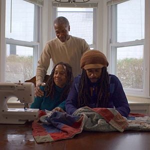 Fotoğraf Giyilmiş Öyküler