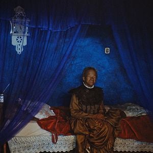 Fotoğraf This Is Not a Burial, It's a Resurrection