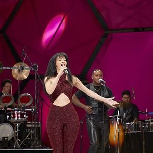 Fotoğraf Christian Serratos