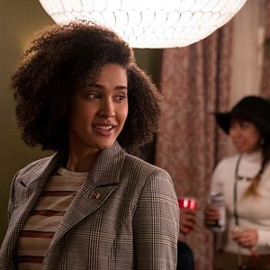 Fotoğraf Never Have I Ever