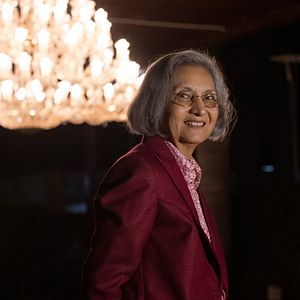 Fotoğraf Searching For Sheela