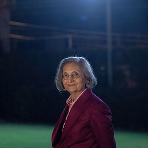 Fotoğraf Searching For Sheela