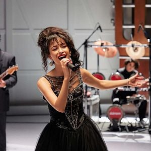 Fotoğraf Christian Serratos