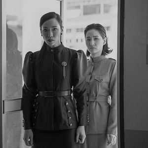 Fotoğraf Girl From Nowhere