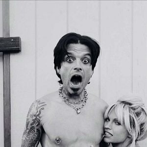 Fotoğraf Pam & Tommy