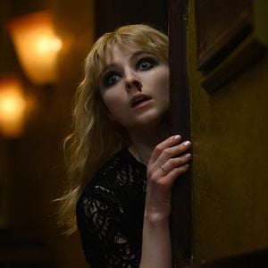 Fotoğraf Thomasin McKenzie