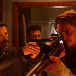 Fotoğraf Into The Ashes