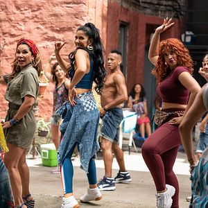 Fotoğraf Stephanie Beatriz