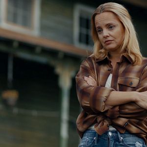 Fotoğraf Mena Suvari