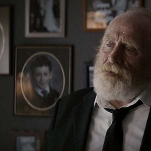 Fotoğraf James Cosmo