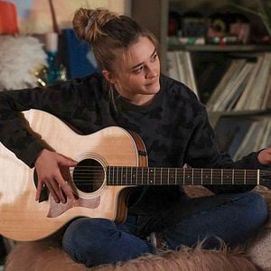 Fotoğraf Lizzy Greene