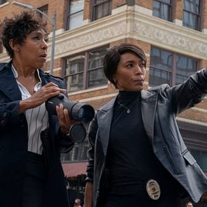 Fotoğraf Dawnn Lewis