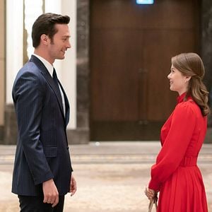 Fotoğraf Camdaki Kız