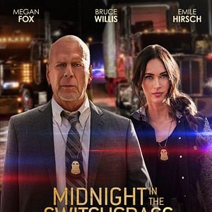 Fotoğraf Midnight In The Switchgrass