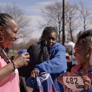 Fotoğraf Umuda Koşan Kızlar