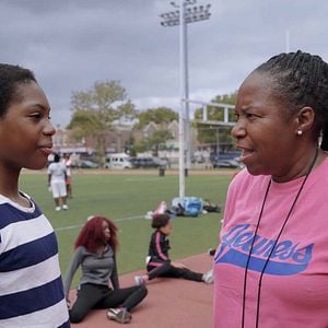 Fotoğraf Umuda Koşan Kızlar